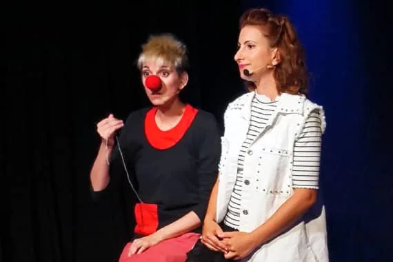 Imagina2 show de magia para centros cívicos, culturales y salas pequeñas