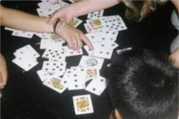 Talleres de magia. Aprender trucos de magia con cartas. Trucos de magia facil